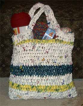 Recycled crochet plastic bag - Crochet together your old carrier bags!