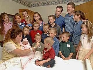 The Duggar Family After the Birth of # 17 - the duggar family