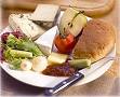 loverly grub - The way a ploughmans lunch should be!!
