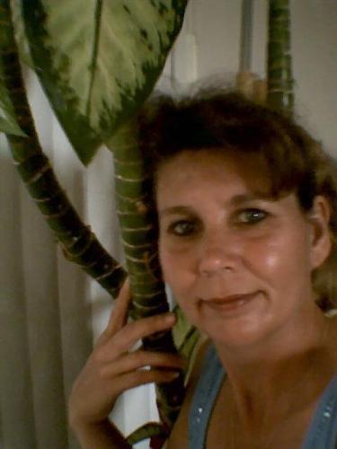 Mrs.Anderson -  Owner of Anderson's House Cleaning Service  Contact#850-313-6849