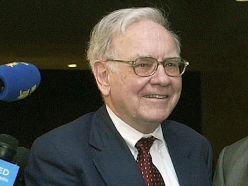 Warren Buffet is the world's richest man - Bill Gates No Longer World's Richest Man