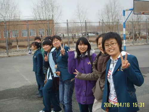 My classmates(2) - When i was playing basketball, my fellows always gave me supports!