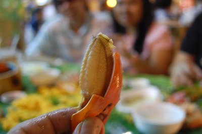 crabs - Yummy! I love crabs! Crabs are the best at DAMPA and seafood Island!