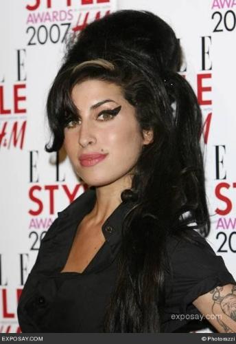 amy winehouse - some awards night pic
