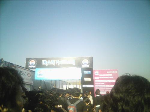 waiting - waiting waiting,,,,,,,,,,,,,,,,,,,,,,,,,,nn yeah ,,,,,still waiting,,,