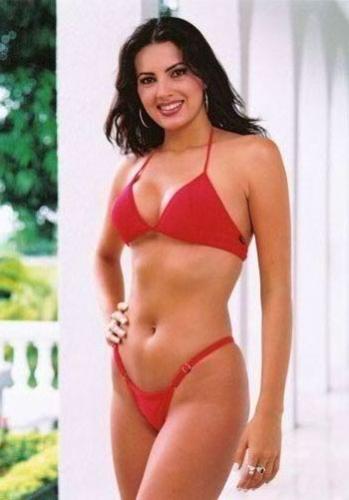model in bikiny!!! - This model certainly looks very hot in bikiny!!! model in bikiny!!! - This model certainly looks very hot in bikiny!!!