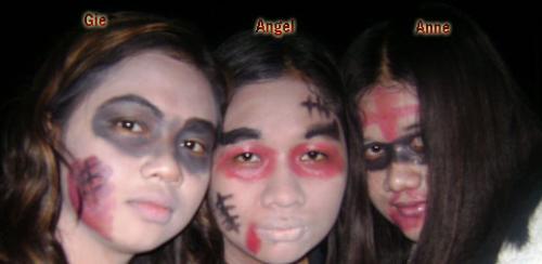 Me and my sisters - Halloween 2007