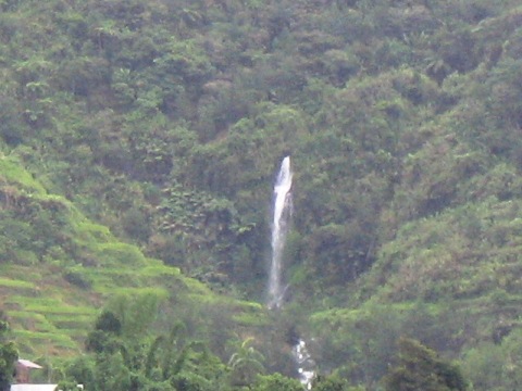 Falls in the middle of the mountains.. - At Banaue, when we are walking to the museum.