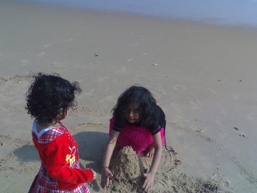 Kishu and Sia  - Kishu and Sia playing on Puri beach