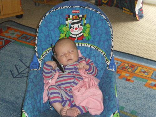 Starting early, lol - Shanae talking on the phone