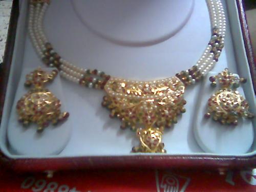 jewellery - this is the image of a jewellery set i recently purchased. Hope you love the design.