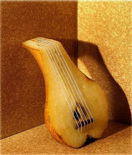 pear - it could also be a gitar