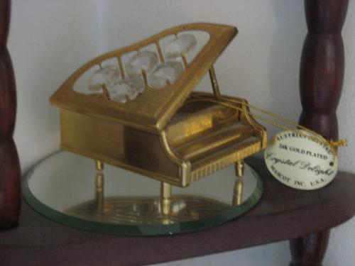 Piano - With Austrian Crystal and 24 K gold plated.