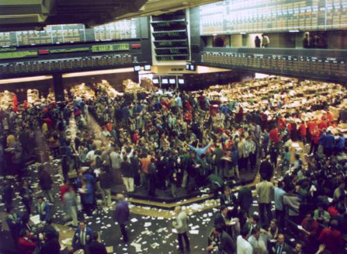 chicago board of trade - this is a typical seen in world's largest stock as well as commodity exchanges. this picture is from chicago board of trade chicago board of trade - this is a typical seen in world's largest stock as well as commodity exchanges. this picture is from chicago board of trade