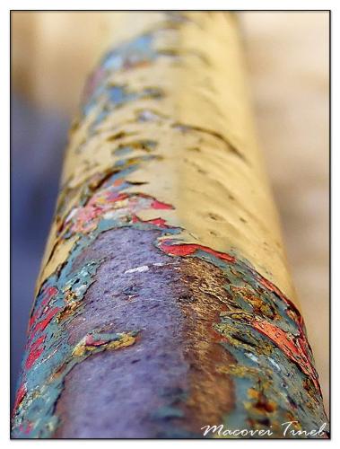 Arusty bar - This is a photo i took 2 days ago of a rusted bar.