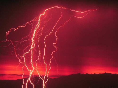 red thunder - red thunder in the sky.