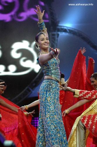 The Beauty Dance  - The Beautiful performing on stage.