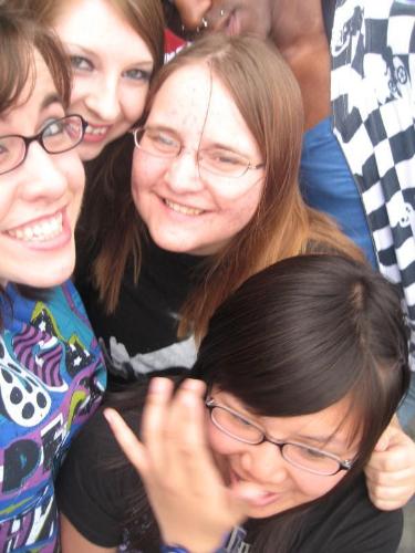 Family force 5 concert! - me seinary abby amanda and rayshon's nose waiting for the gates to open :)