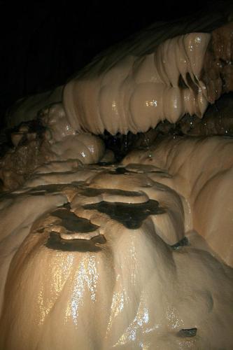 Sagada Cave or Sumaging Cave - This cave Sumaging quite huge, it's known as the Big Cave in Sagada. It will take 6 hours to explore this cave, and inside, you can see many interesting formations such as 'pig pens', 'Elephant formation', 'pregnant woman' and more... Hope u like it..