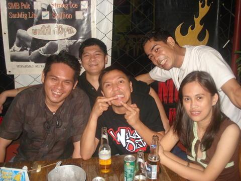 me and my batchmates  - we had a small reunion with my dps 85 batchments at music 21 in timog a few years ago it was fedrerick mahinanas visit to the philippines. he works as a physical theraphis in the u.s..