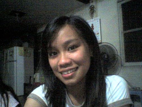 this is me - this was taken from the phone of my friend.Ü