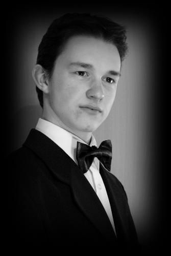 That-s me - I made this picture when I was 18 , well I'm still 18, Its in black & white because I like the old school pictures.
