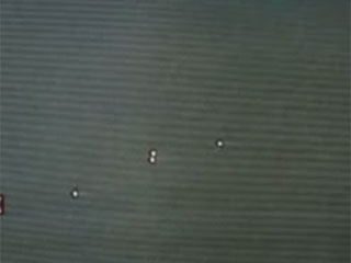 Red lights over Phoenix, AZ - UFO over Phoenix, AZ ? Red lights over Phoenix, AZ - UFO over Phoenix, AZ ?