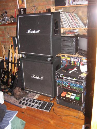 Guitars - Marshal stack