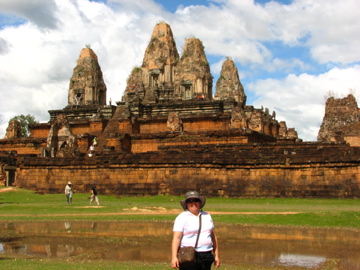 Banteay Kdei - Me from outside the temple