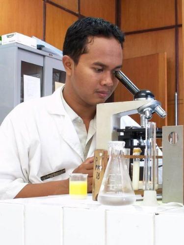 me at the lab of Unair - me at the lab of Unair img