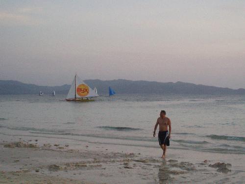 white sand in boracay - Boracay is one of the most beatiful beaches in the world...