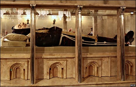 padre pio's incorrupt body - padre pio's body was exhumed recently.. and they found in incorupt.. devotee's will be now flocking he's shrine in italy..