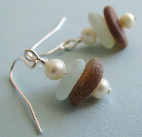 Chocolate Mint Sea Glass Earrings - This pretty pair of sea glass earrings hang approx 3/4' from the silver plated earwires.  Each earring has a soft mint green and beautiful brown piece of sea glass, accented with 2 cream colored fresh water pearls. These beauties will go into my Etsy shop in thenext few days!