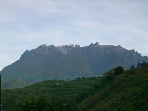 Mount Kinabalu in Sabah, Malaysia. - the highest m - Sabah - Land Below The Wind  Lots of fascinating and relaxing places around sabah such as Mount Kinabalu, Sipadan Island etc.