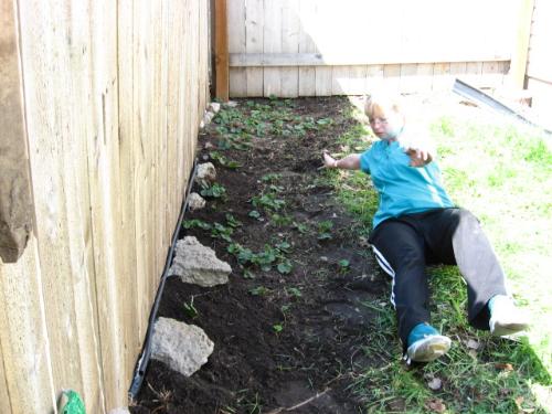 Exercising/gardening? - This is a funny looking shot I feel