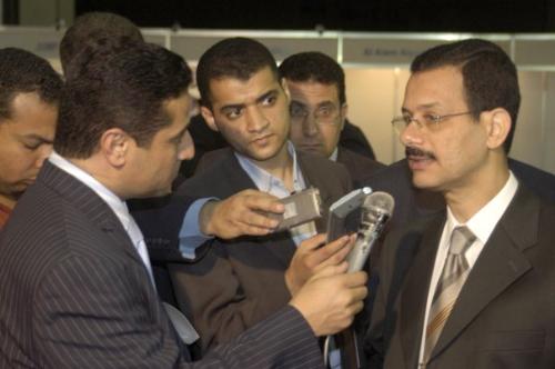 gharhey journalist - gharhey journalist agood picture you can see in your life  it is ok  u see me or not