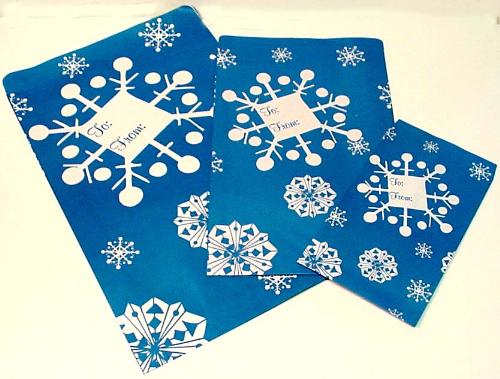 Beautifully paper that wrapped a gift. I love blue - Beautifully paper that wrapped a gift. I love blue paper.