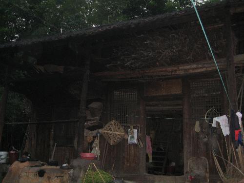 Farmhouse - typical farmhouse of China, have you seen the bamboos behind the house? I admire the house owner, life here must be greatly enjoyed!