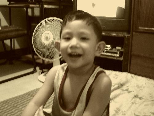 the big smile - having a big smile makes my heart sank.. i really love my son so much! :)