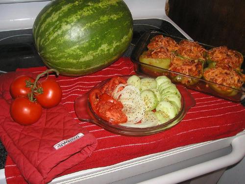 some of the Stuffed Pepper meal - with the addition of fresh sweet corn on the cob and toasted garlic bread this meal was well rounded and quite satisfying.