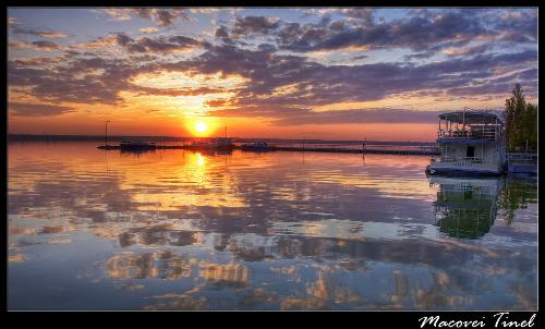 Tonemapped sunset - Here&#039;s an HDR of a sunset in Constanta, Romania.