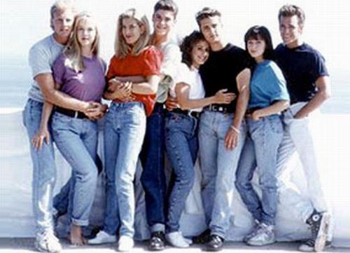 The 90210 Cast - This is a pic of the 90210 cast in the early days of the show and the best period of it, as far as I'm concerned anyway...