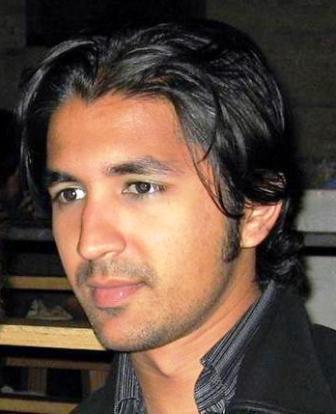 How do i look - This was taken at a farewell party in the final year of my college. By the by I'm a Engineering graduade