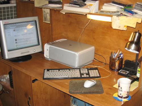 My NEAT looking desk - I have no idea how long it will stay this way