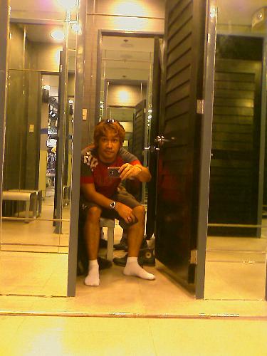 me - was waiting for the pants that i wanna try.