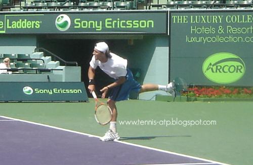 Juan Monaco training at the Sony Ericsson Open - Juan Monaco is a tennis player from Argentina here is a photo of him practicing at the Sony Ericsson Open in Miami. He was practicing with rafael Nadal.  www.tennis-atp.blogspot.com