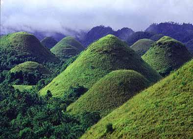 Chocolate Hills - The stunning chocolate hills in Bohol.