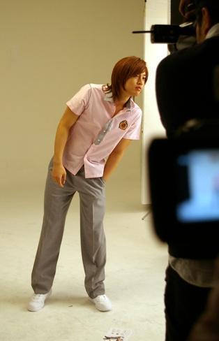 ss501 leader - he's the leader (hyun Joong) and he's hot too!