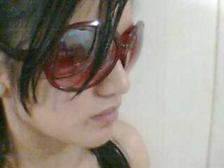 emote.. - me wearing shades..