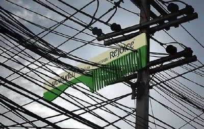 Some Creative Advertising Idea - Some Creative Advertising Idea. The comb is really weird and funny.